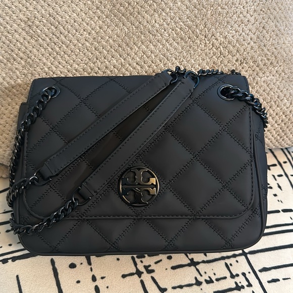 TORY BURCH in BLACK matte (PRELOVED) - Picture 8 of 9